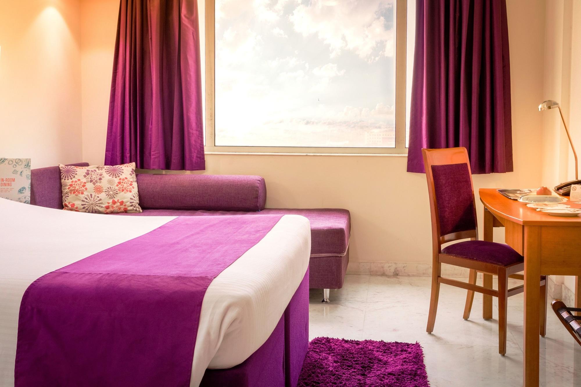 Caspia Hotel New Delhi Exterior photo
