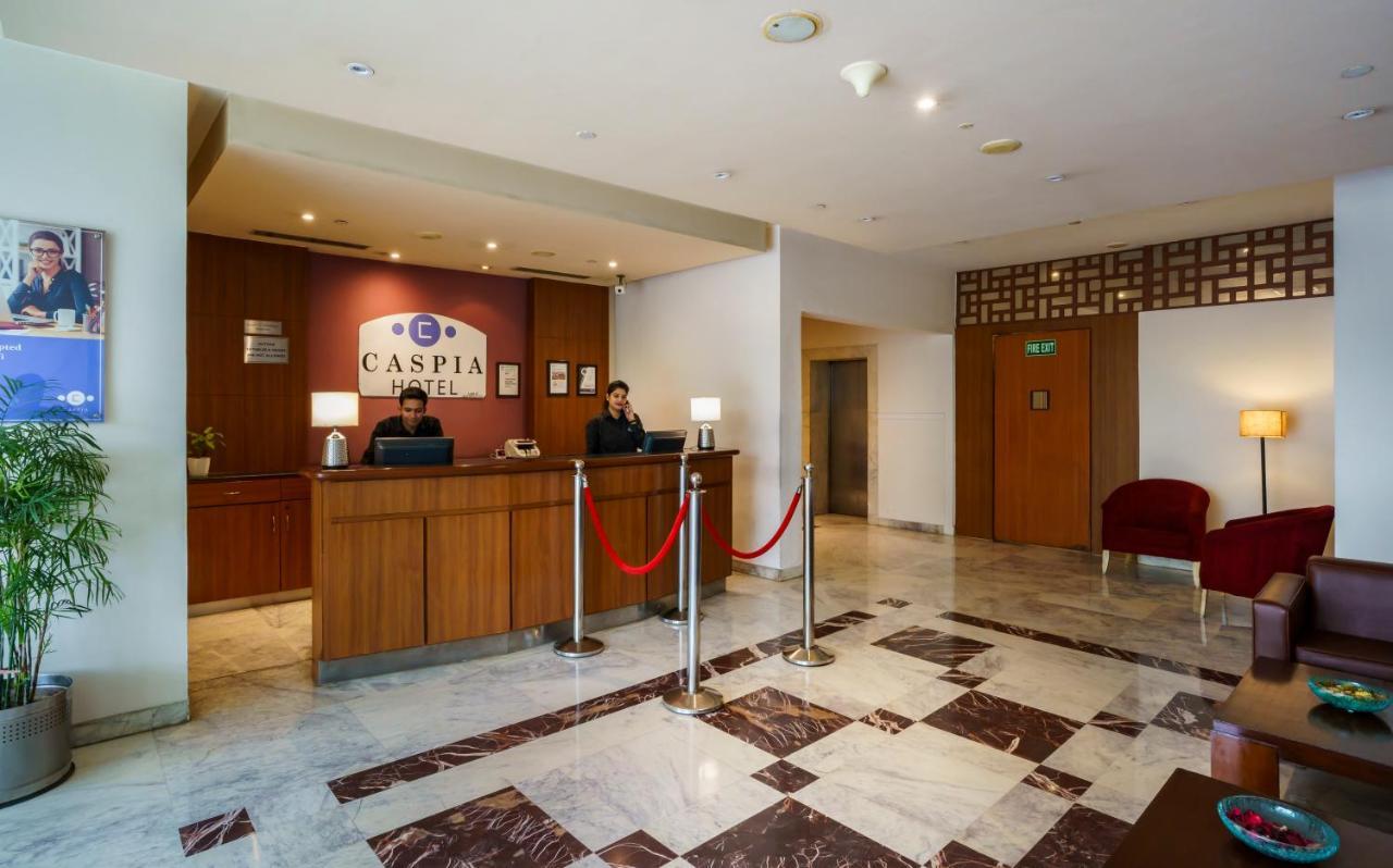 Caspia Hotel New Delhi Exterior photo