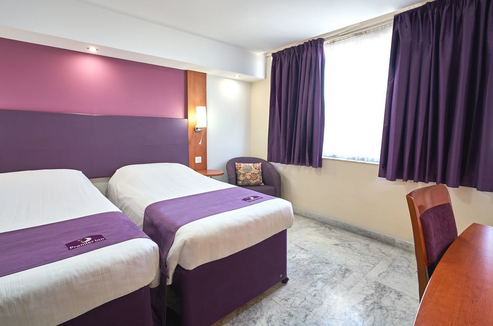 Caspia Hotel New Delhi Exterior photo